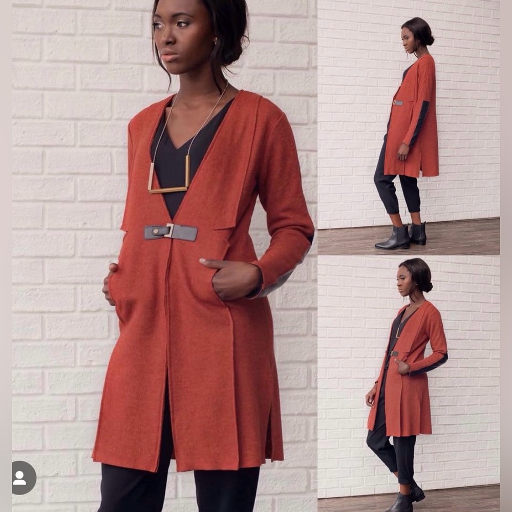 HOST PICK ⭐️ Rebecca King gorgeous jacket/cardigan